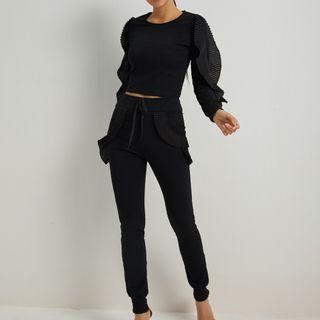 Set: Ruffle Pullover + Cropped Harem Pants