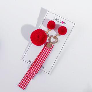 Non-matching Plaid Strap Bobble & Heart Dangle Earring