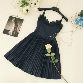 Lace Trim Spaghetti Strap Pleated Dress