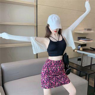 Knit Vest / Wire Light Cape / Floral Skirt