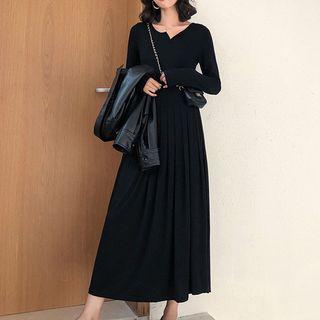 Long-sleeve Split-neck Midi Pleated Dress