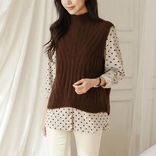 Mock-neck Sleeveless Ribbed Sweater