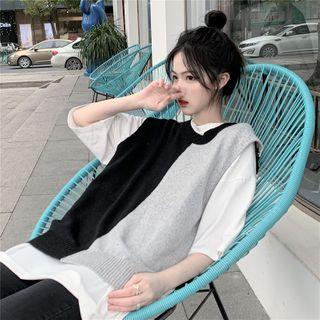Plain Loose-fit Short-sleeve T-shirt / Color-block Knit Vest