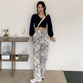 Long-sleeve V-neck Cropped T-shirt / Flower Print Harem Pants