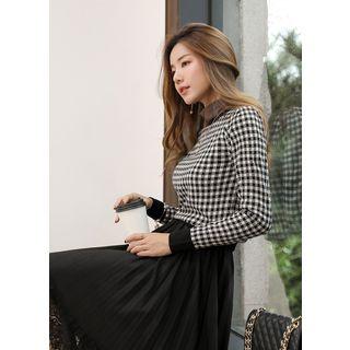 Pleated-shoulder Gingham Ringer Knit Top