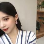 Non-matching Cloud Thunder Drop Earring