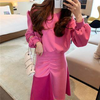 Set: Cutout Long-sleeve Top + Color-block Skirt