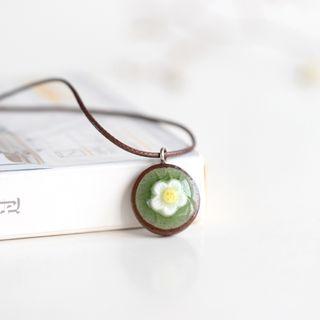 Ceramic Pendant Necklace