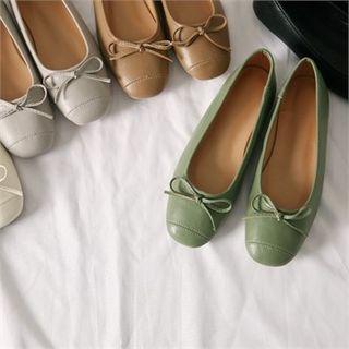 Beribboned Stitched Pleather Flats