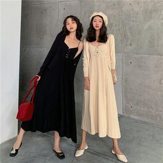 Sleeveless Pleated Dress / Cardigan