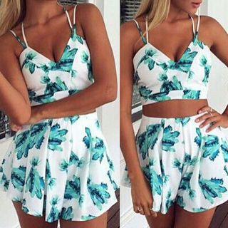 Set: Printed Cropped Camisole Top + Shorts