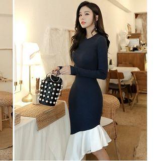 Long-sleeve Two-tone Midi Sheath Knit Dress