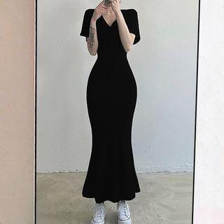 Short Sleeve V-neck Mermaid Maxi Dress