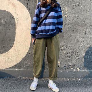 Striped Sweatshirt / Loose-fit Cargo Pants