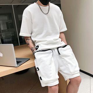 Set: Short-sleeve Plain T-shirt + Zip-pocket Shorts