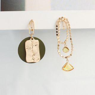 Embossed Alloy Faux Crystal Asymmetrical Dangle Earring