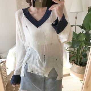 Piped Long Sleeve Ripped Knit Top