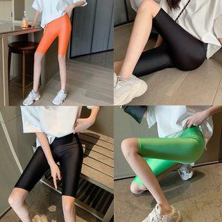 Plain Slim-fit Elastic Shorts