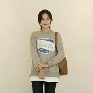 Printed Layered-hem Slit-side Sweatshirt