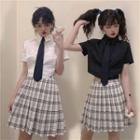 Short Sleeve Plain Shirt / Pleated Plaid A-line Skirt