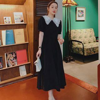 Lace Neckline Short-sleeve Dress