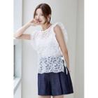 Flutter-sleeve Tie-side Lace Top