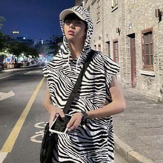 Zebra Sleeveless Hooded Top