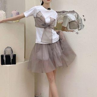Short-sleeve Bow T-shirt / Sheer Panel A-line Skirt