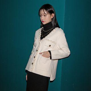 V-neck Dip-back Piped Jacket