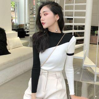 Mock-turtleneck Two-tone Rib Knit Top