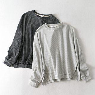 Long-sleeve Striped Slit-hem T-shirt