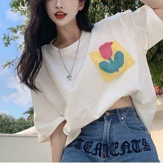 Short-sleeve Flower Appliqu  T-shirt