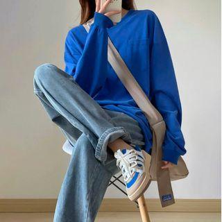 Long-sleeve Plain Sweatshirt / Straight Leg Jeans