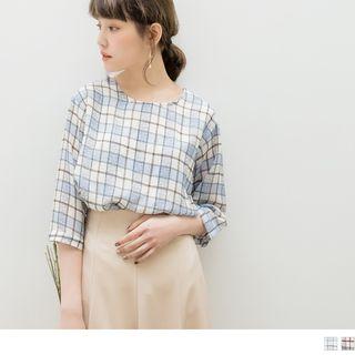 Elbow Sleeve Dip Back Check Top