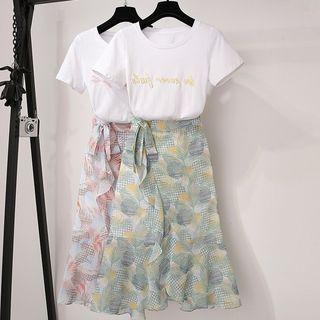 Set: Short-sleeve Lettering T-shirt + Print Midi Wrap Skirt