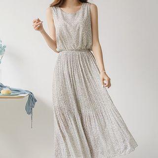 Sleeveless Foliage Maxi Pleated Dress