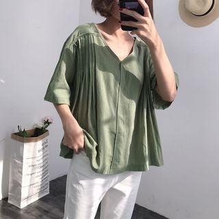 Short-sleeve V-neck Pintuck Blouse