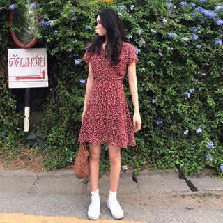 Short-sleeve V-neck Floral Print Dress As Figure - One Size