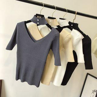 Halter V-neck Short-sleeve Knit Top