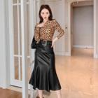 Long-sleeve Mock-neck Leopard Print Fitted Top