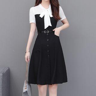 Short-sleeve Buttoned Panel A-line Chiffon Dress