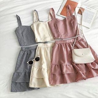 Set:color-block Plaid Strap Top + High-waist Ruffled-trim Skirt