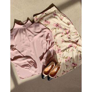 Mock-neck Bishop-sleeve Blouse