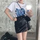 Short-sleeve Lettering T-shirt / Croc Grain Pencil Skirt