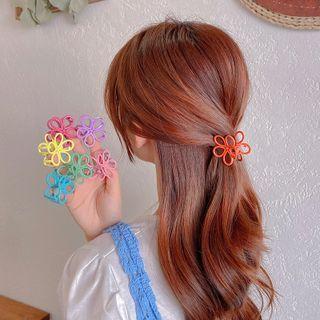 Flower Cutout Hair Claw