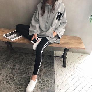 Letter Patch Wide-sleeve Hoodie