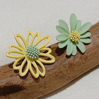 Flower Sterling Silver Ear Stud