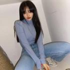 Mock-neck Padded-shoulder Crop Top