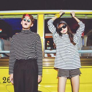 Stripe Turtleneck Long-sleeve T-shirt