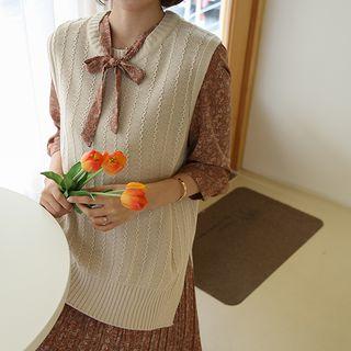 Tie-back Deep-slit Knit Vest